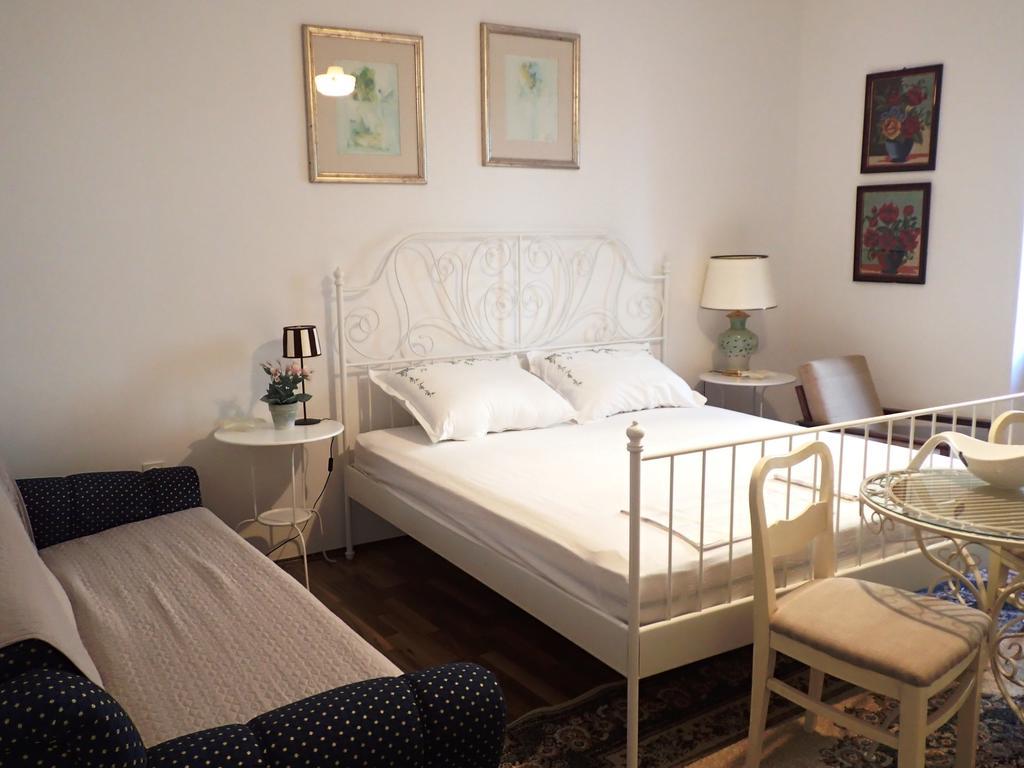 Apartments & Rooms Little Rock Mostar Esterno foto