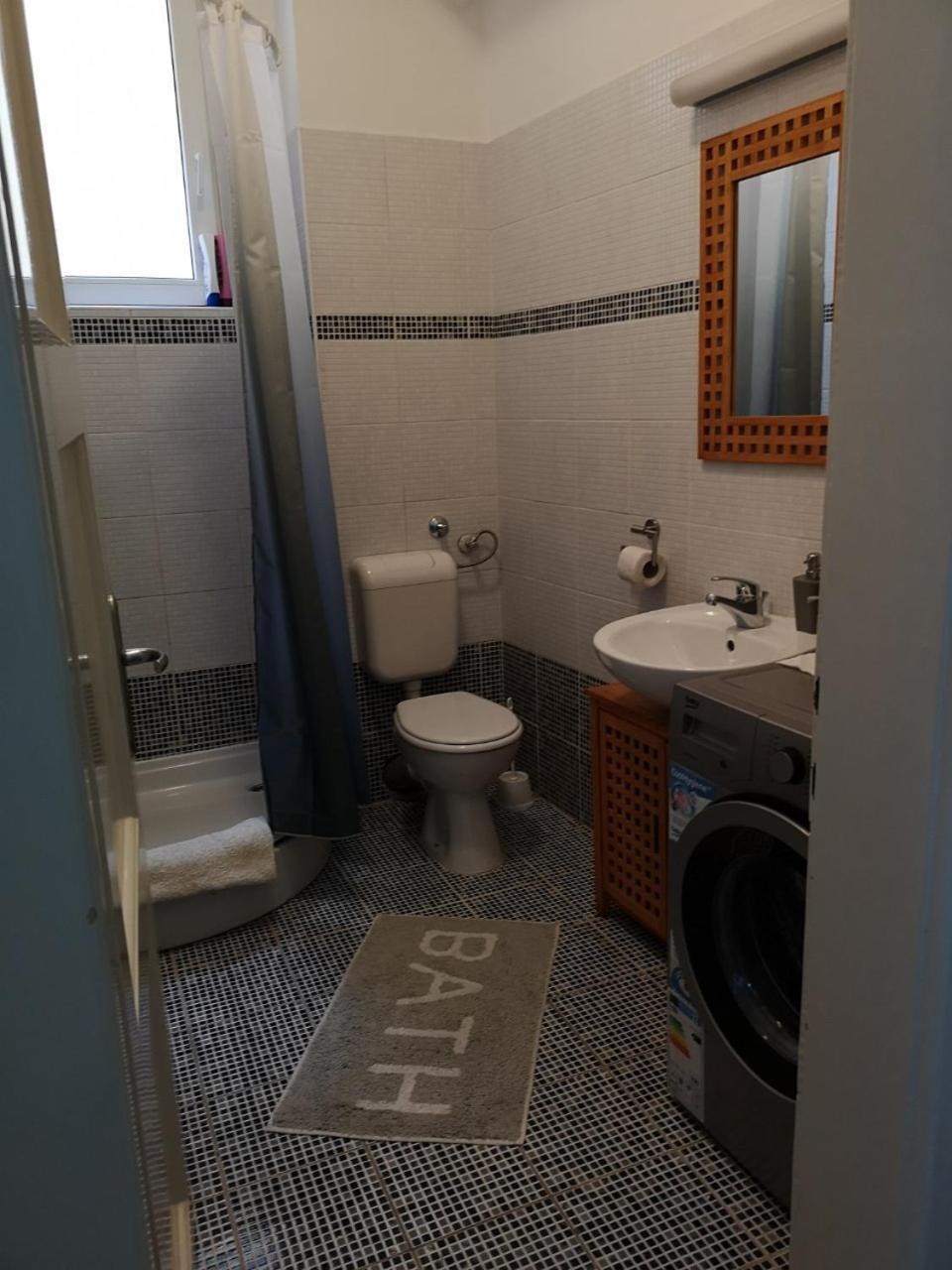 Apartments & Rooms Little Rock Mostar Esterno foto