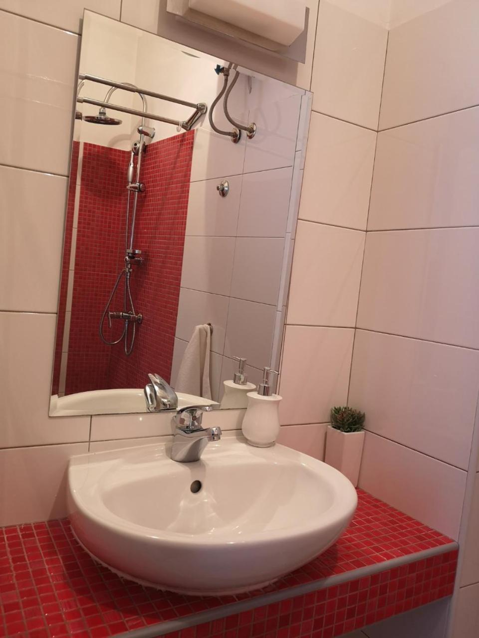 Apartments & Rooms Little Rock Mostar Esterno foto